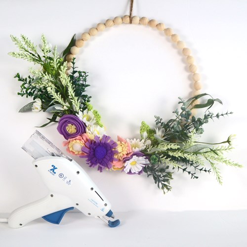 GlueGunWreath2